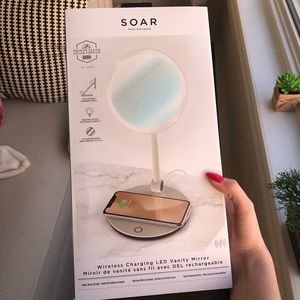 SoarTech Wireless Charging LED Vanity Mirror
